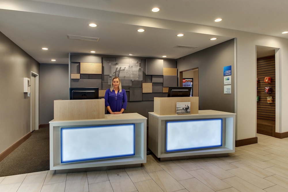 Holiday Inn Express Suites Ithaca 13/69