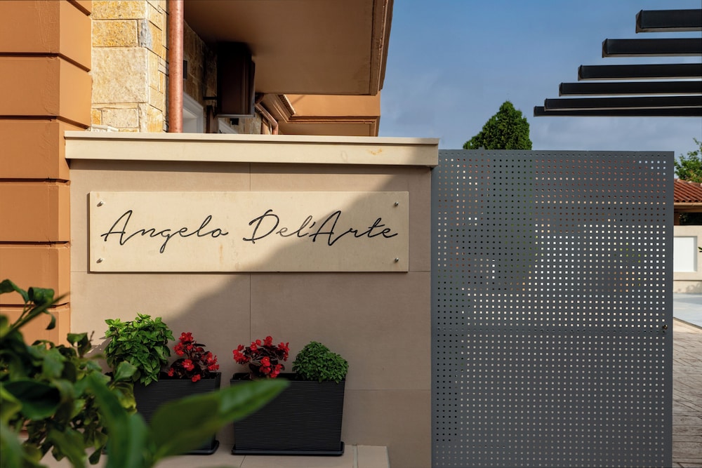 Angelo Del Arte Estate 13/49