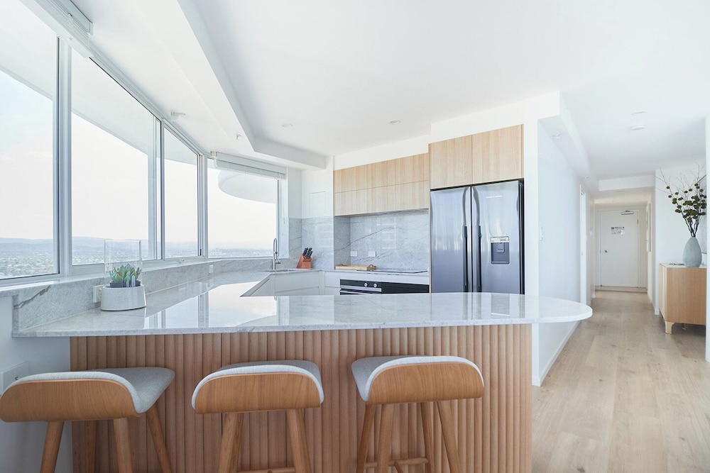 Burleigh Surf Apartments 65/77