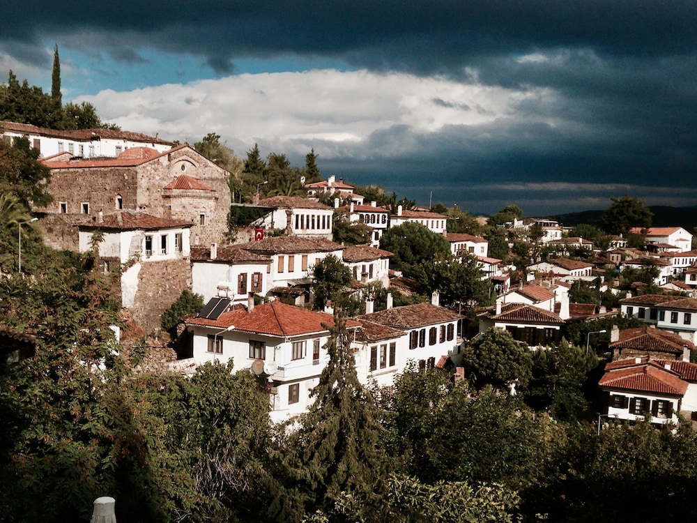Terrace Houses Sirince - Fig, Olive and Grapevine 38/48