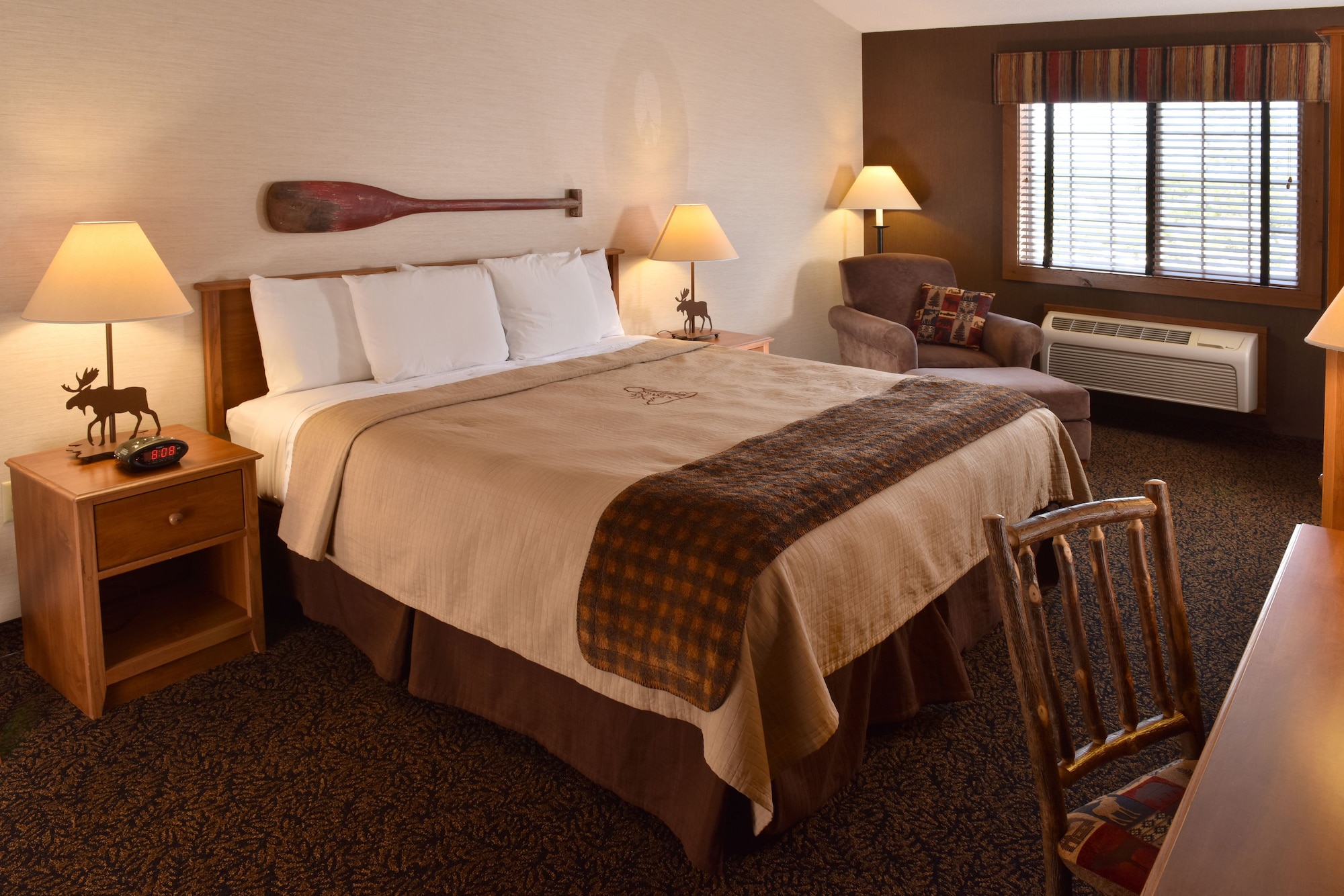 Standard, King Bed, Stoney Creek Quincy 2/4