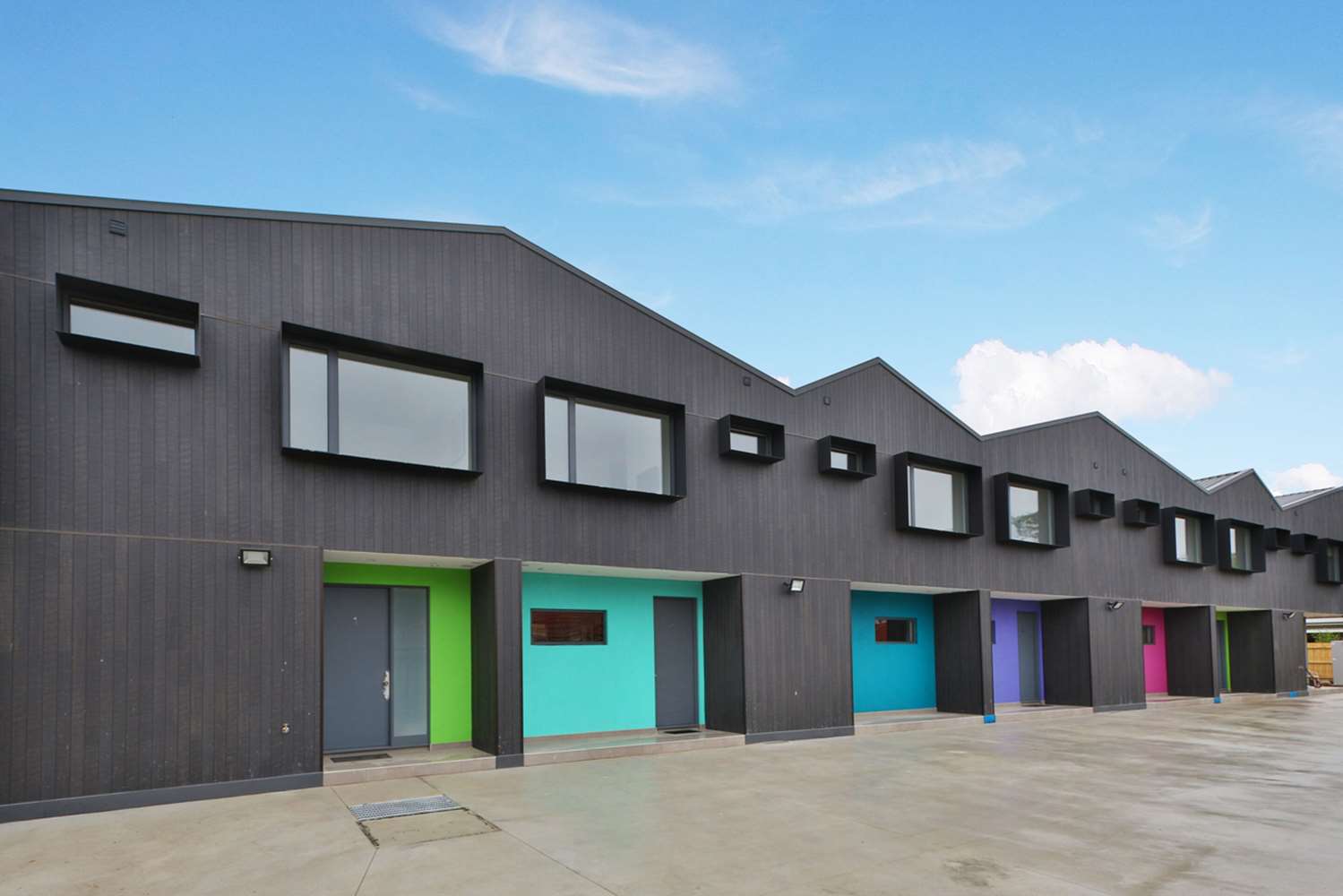Quality Apartments Dandenong 2/14