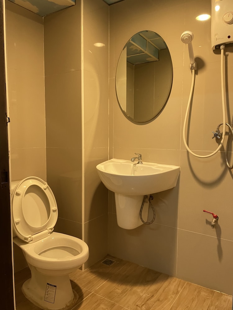 Gedkanok Apartment 63/64