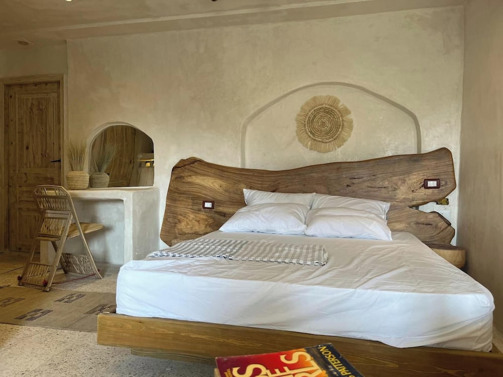 غرفة كلاسيكية بسرير مزدوج بإطلالة على الجبل، 3 Pyramids View Inn 7/10