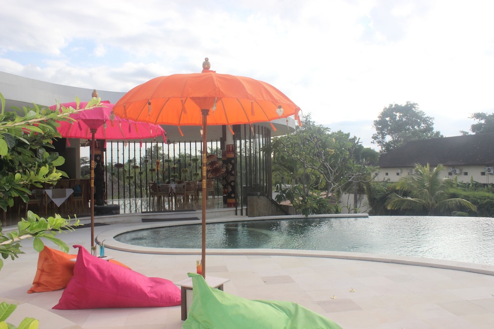 Mahagiri Villa And Spa Dreamland 46/71