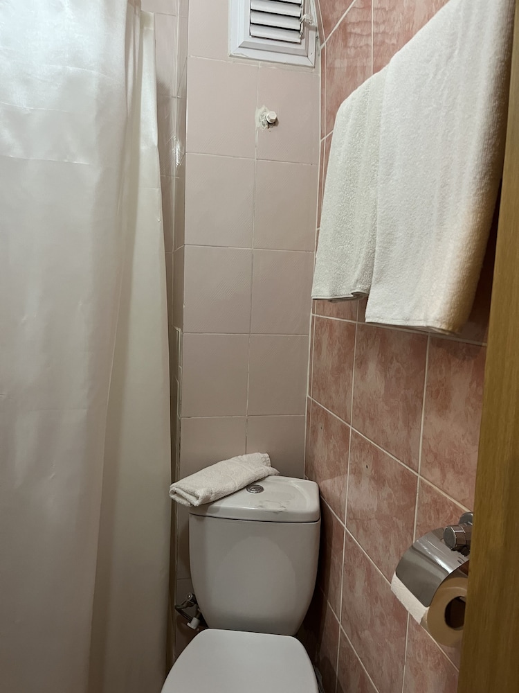 Istanbul Paris Hotel And Hostel 73/74