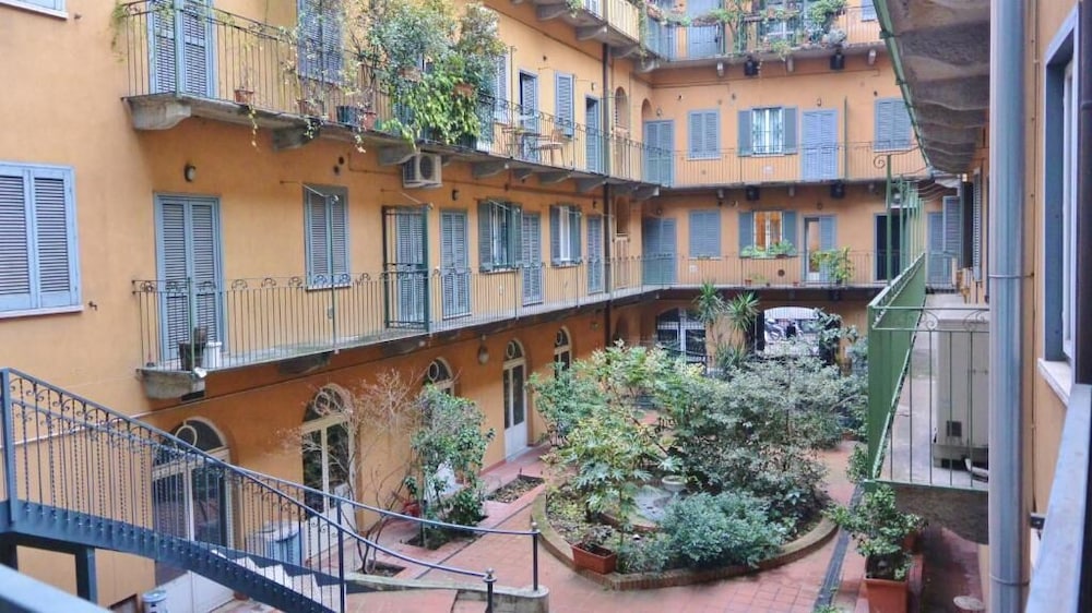 Jr Hotels Bocconi Milano 2/60