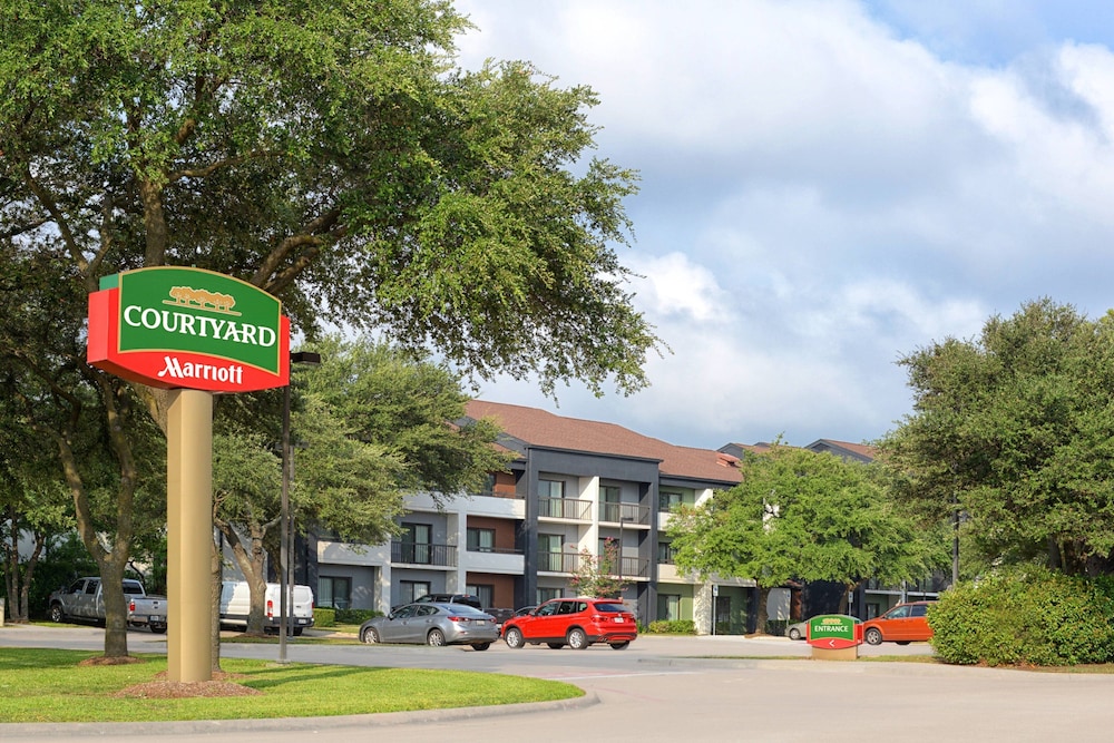 Courtyard by Marriott Dallas Richardson at Spring Valley 38/46