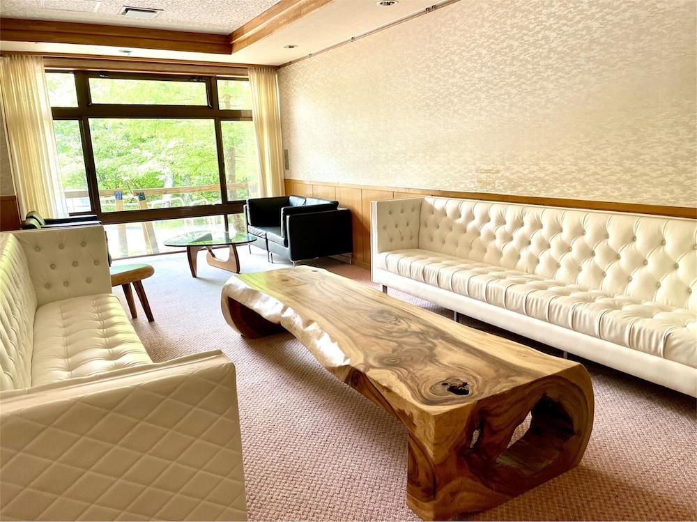 Lake Side Nikko Hotel 36/68