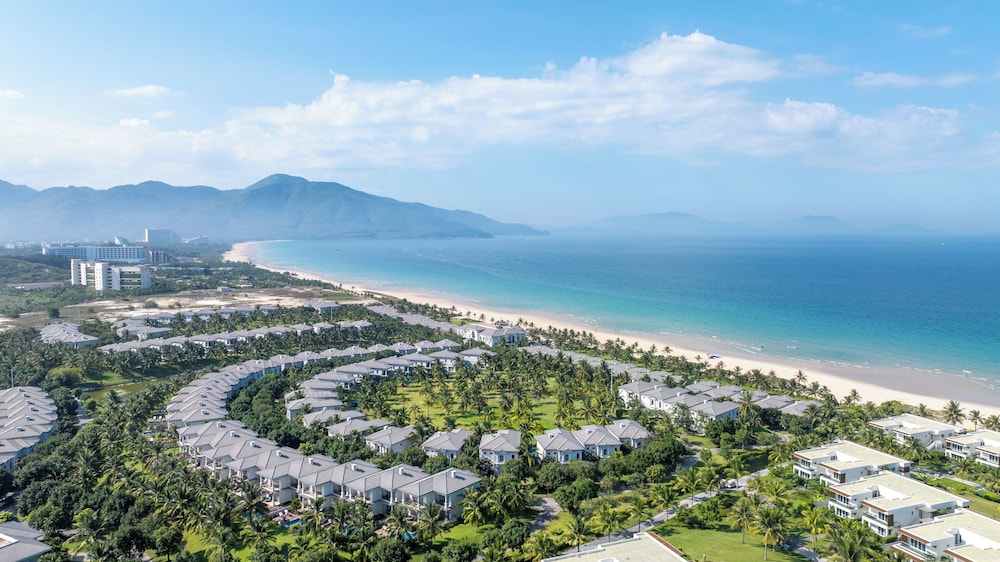 Melia Vinpearl Cam Ranh Beach Resort 71/74