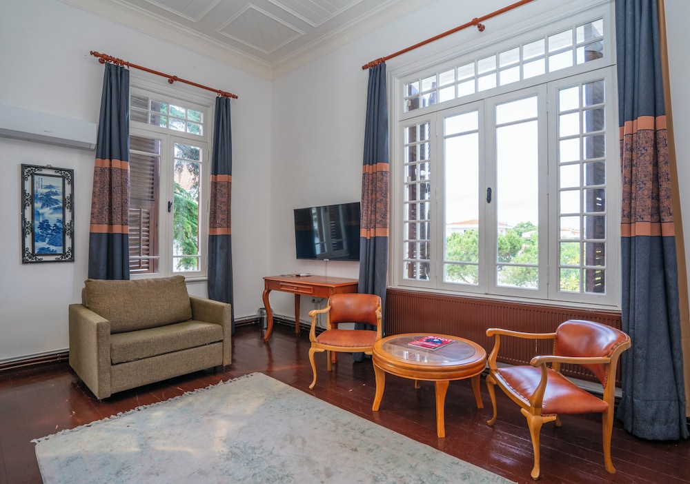Laden Palas Hotel 24/50