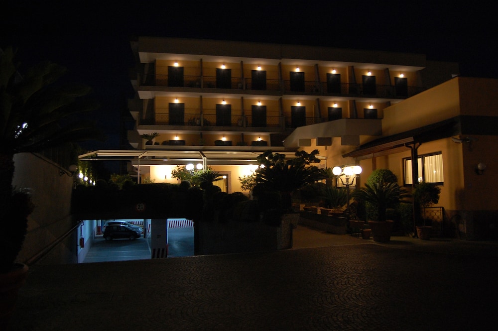 HOTEL RISTORANTE DONATO 4/73