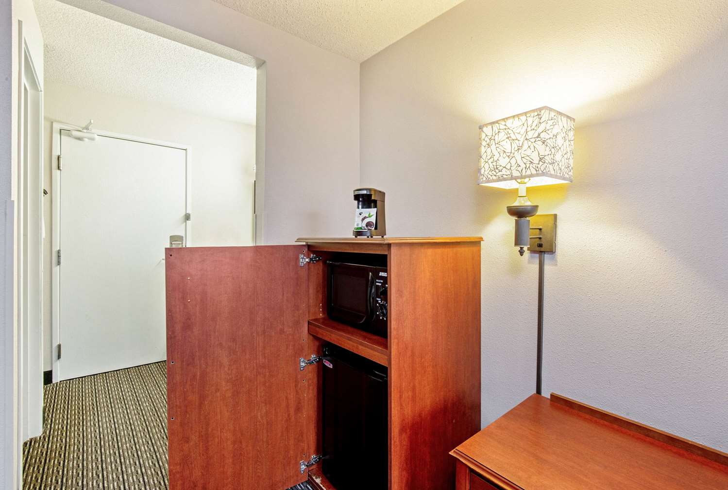 La Quinta Inn And Suites By Wyndham Harrisburg Airport Hershey 8/48