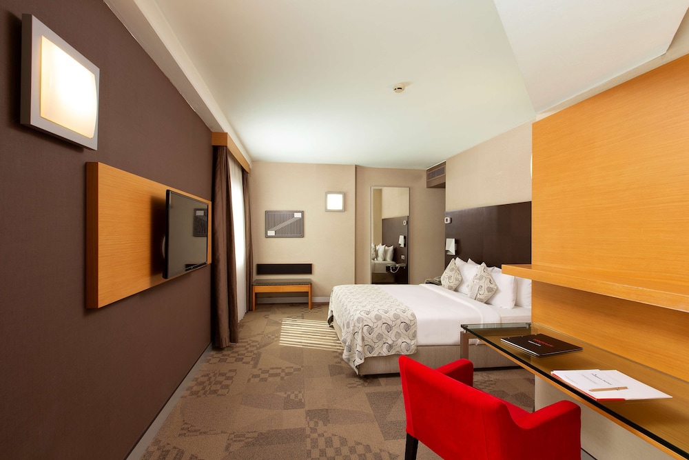 Nippon Hotel 35/55