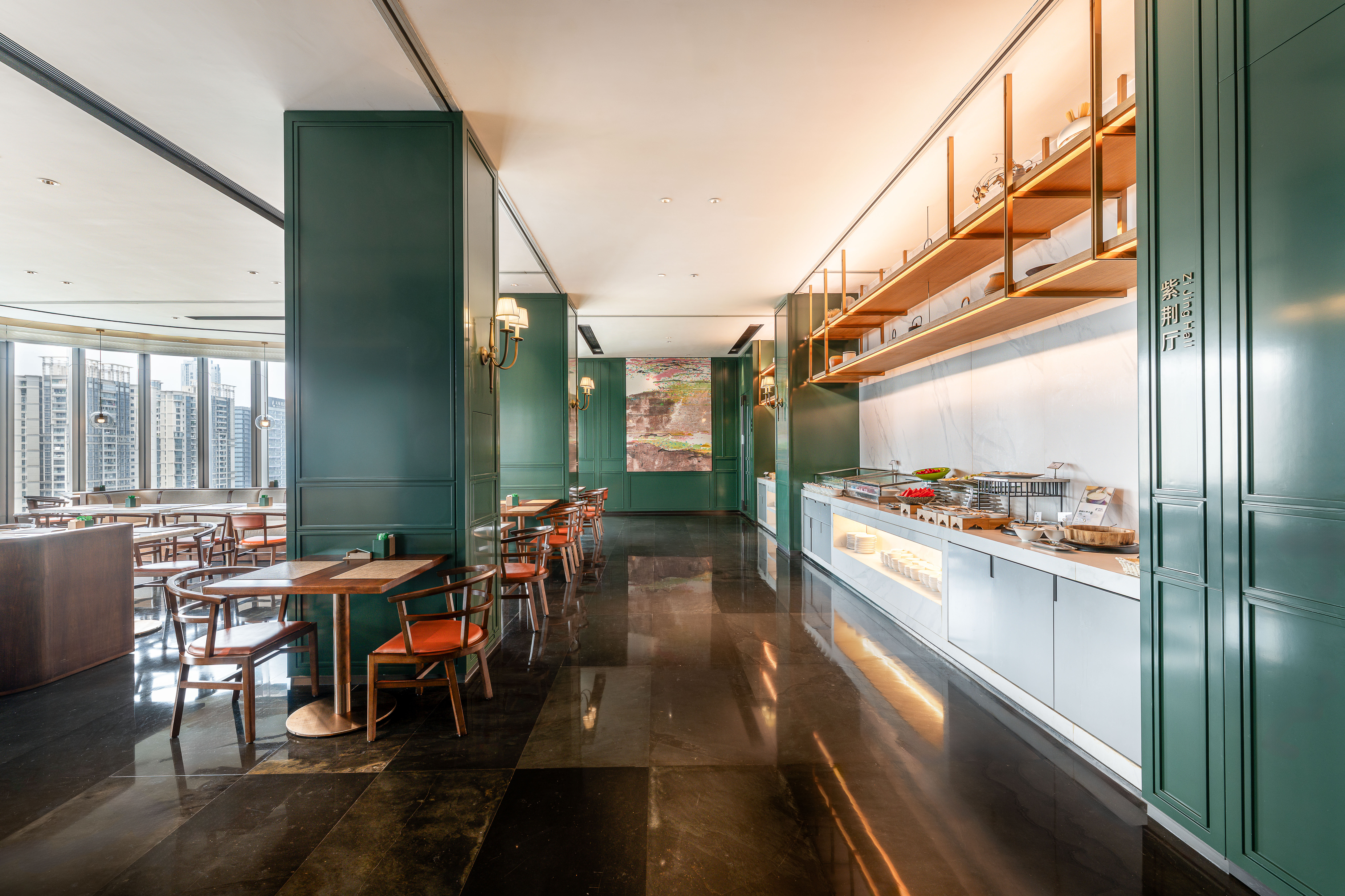 Holiday Inn Guangzhou Zhujiang New Town By Ihg 35/50