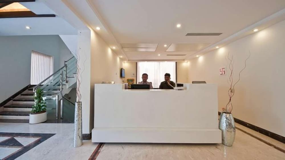 AADHAR HOTEL 8/26