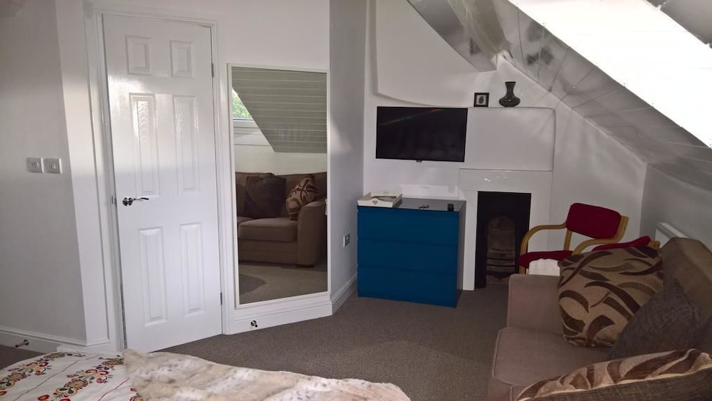 Regent Serviced Suites 15/26