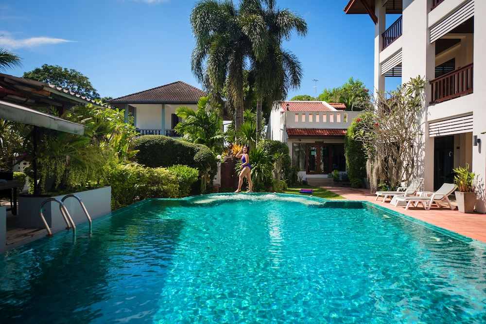 Monaburi Boutique Resort 44/49