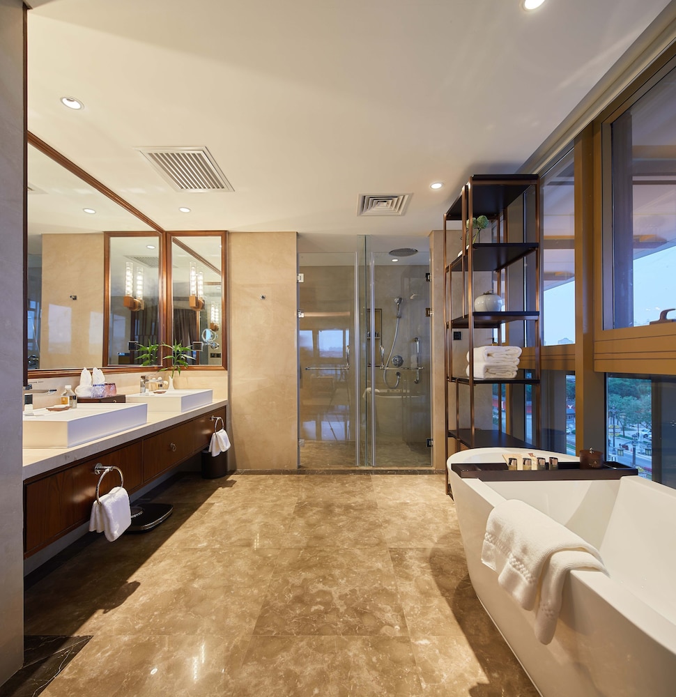 Fu Rong Ge Hotel 20/50