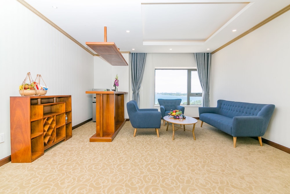 Navy Hotel Cam Ranh 31/50
