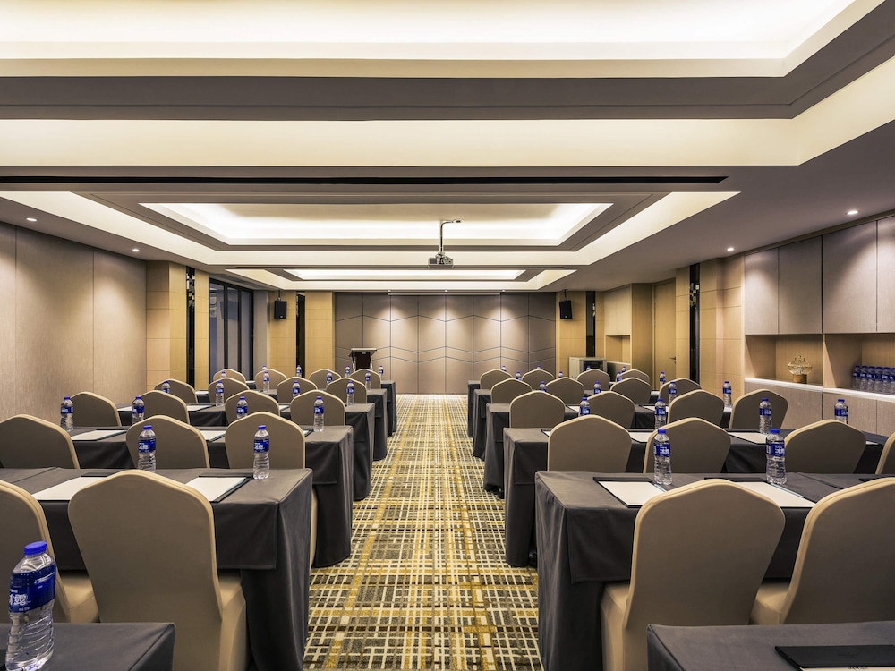 Mercure Chengdu Downtown 66/71