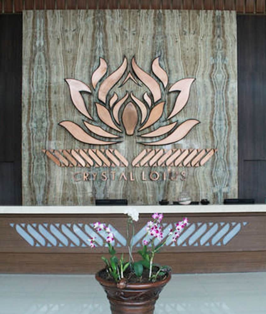 Crystal Lotus Hotel 30/63
