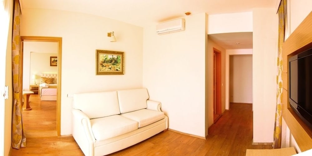 Ladonia Hotels Del Mare 22/50