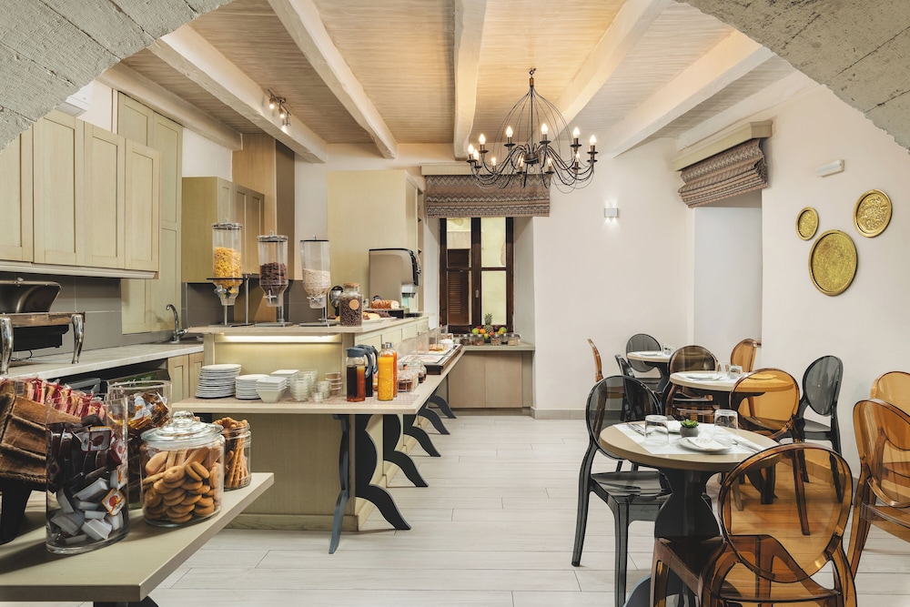 Elia Palazzo 46/55
