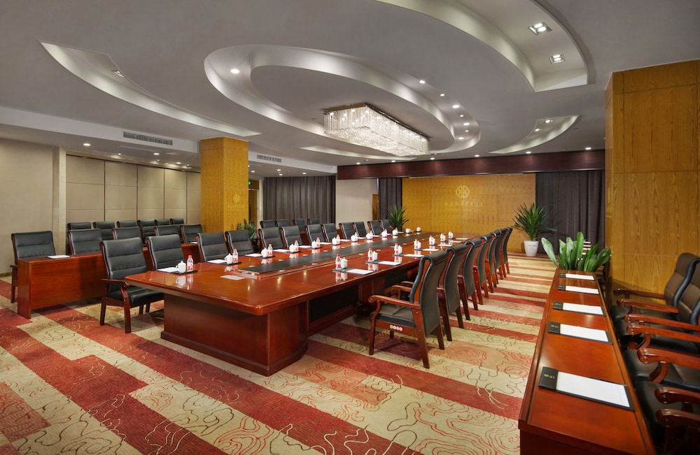 Zhangjiajie Huatian Hotel 58/62