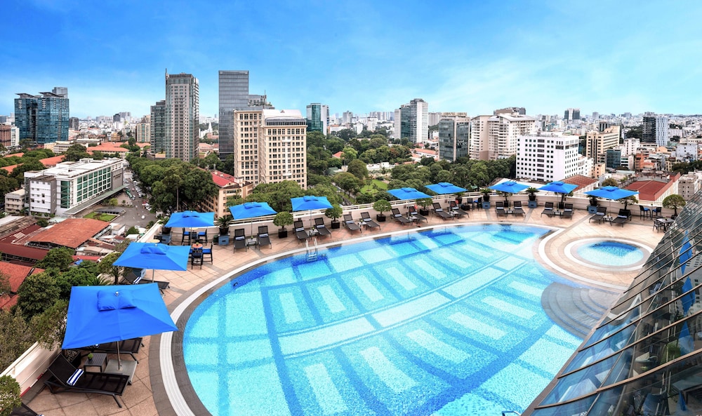 Sofitel Saigon Plaza Hotel 48/50