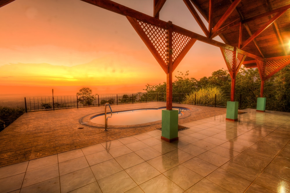 Green Lagoon Wellbeing Resort 66/71
