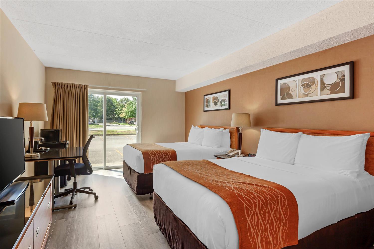 Upgrade, 2 Double Beds