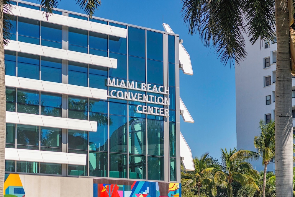 Global Luxury Suites At The Apex Miami 4/50