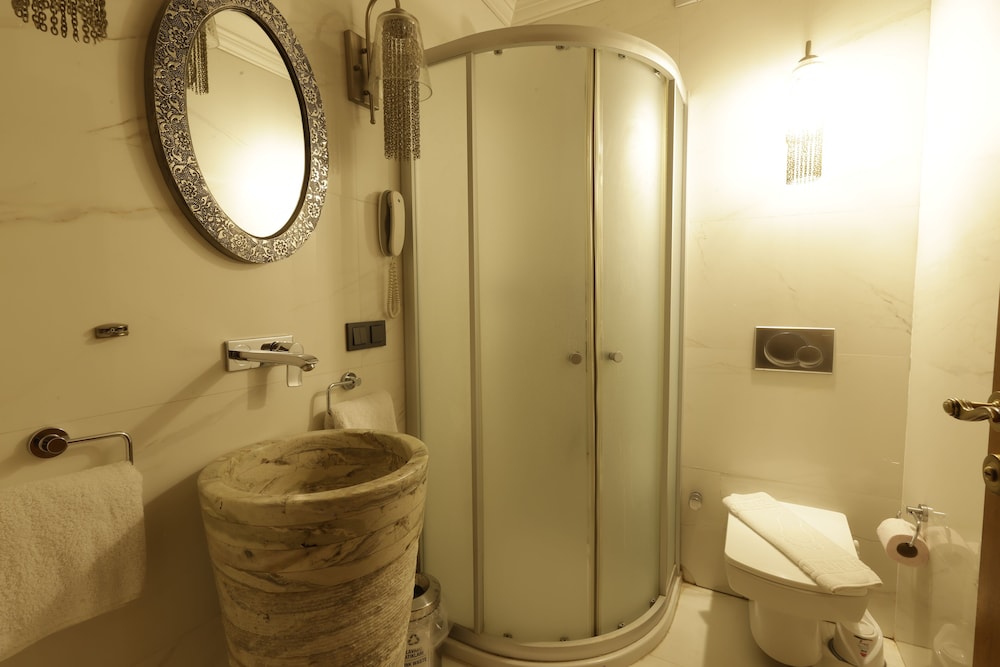 Anatelein Boutique Cave Hotel Special Class 64/65