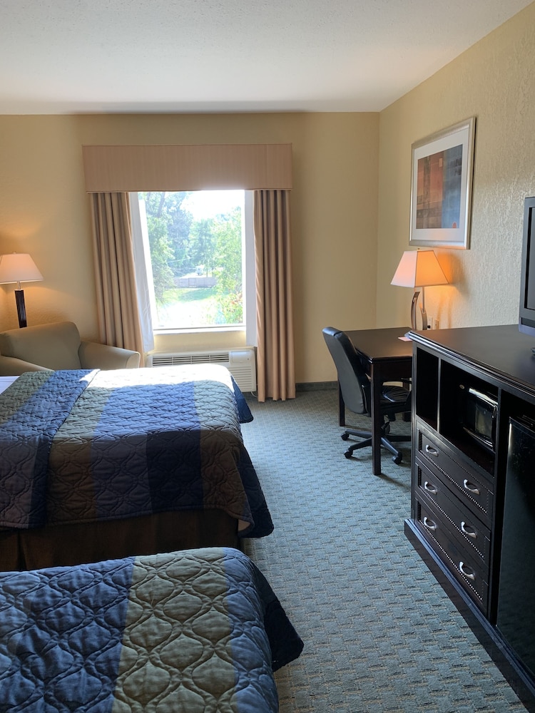 Ambassador Inn and Suites Tuscaloosa 10/57