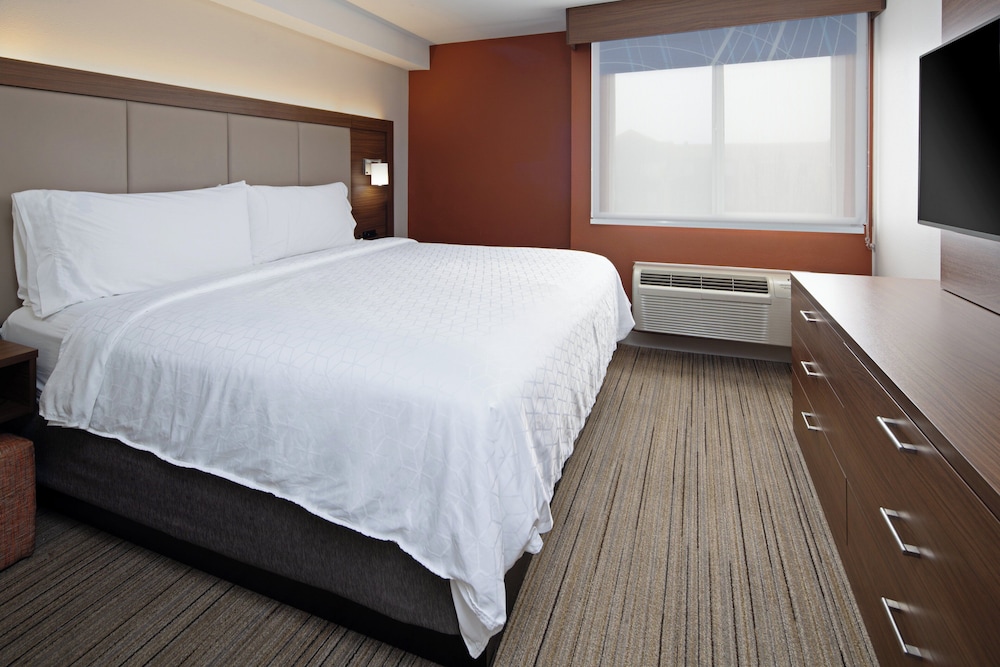 Holiday Inn Express Hotel Suites Seattle Sea Tac Airport 15/44
