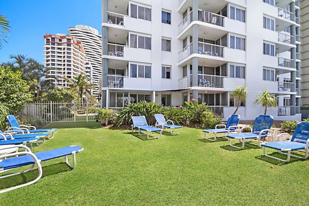 Sandpiper Apartments 66/71