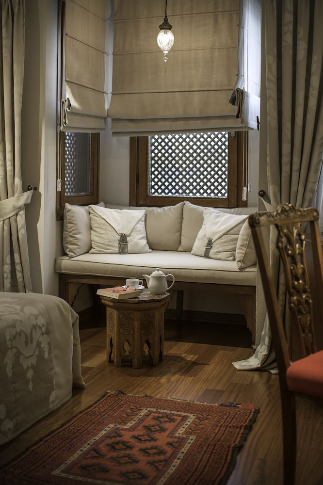 Hotel Sari Konak 33/48