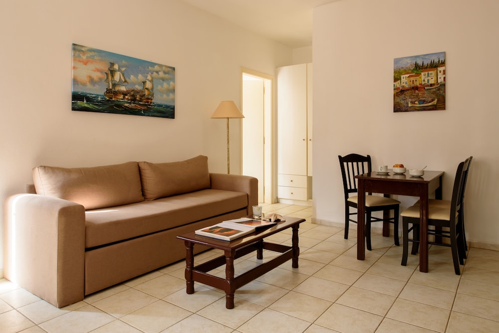 Scorpios Beach Hotel 41/63