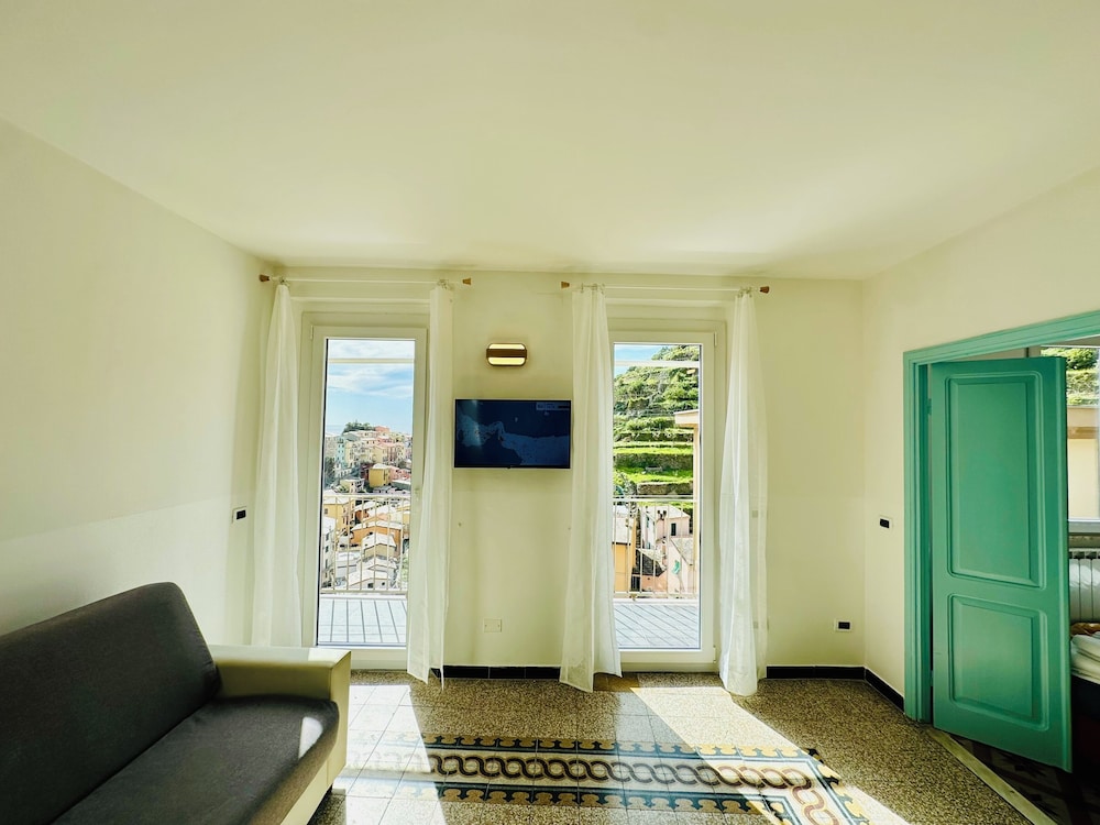 Giovanni Rooms Manarola 33/49