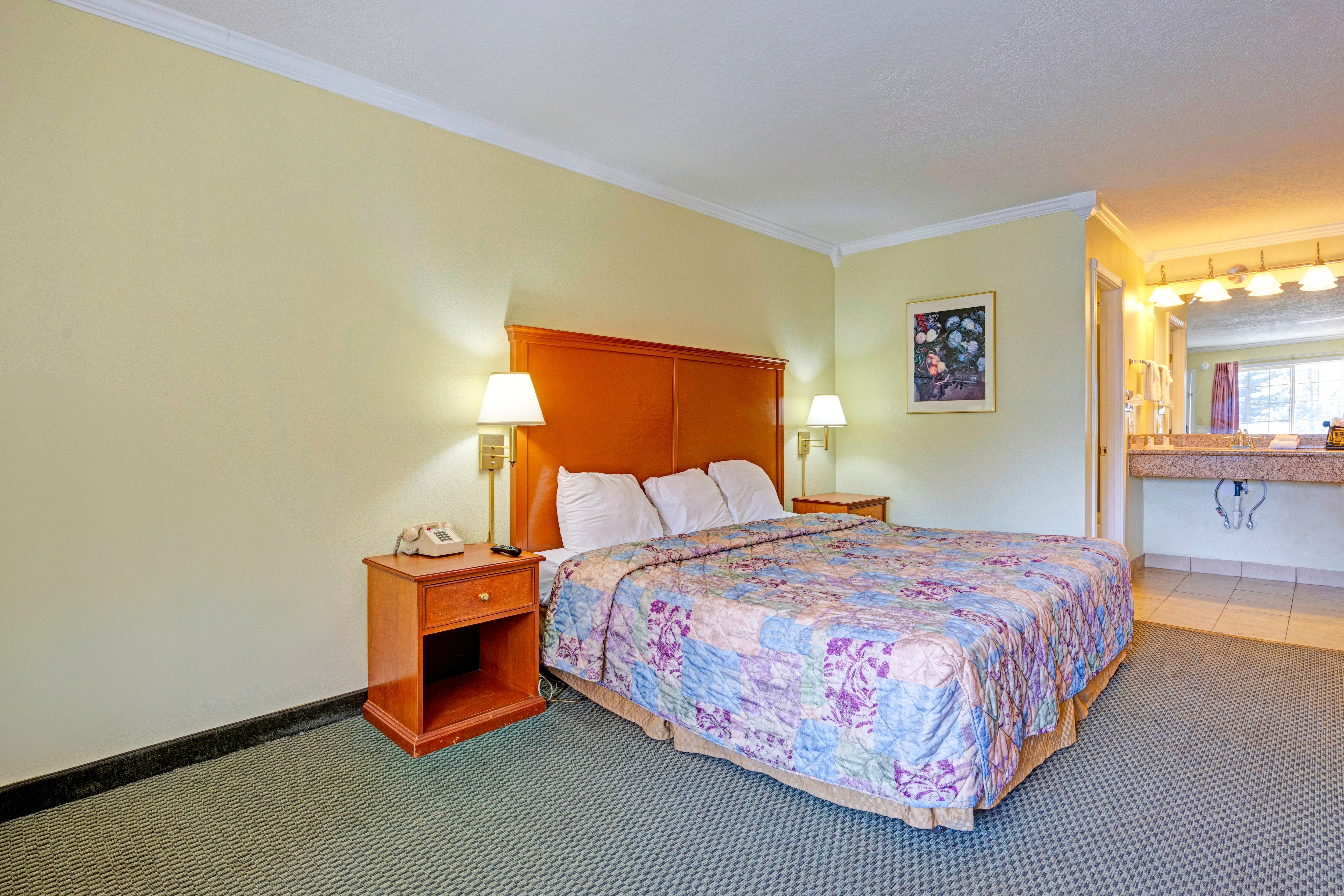 Capital O Stevenson Inn Riverside 16/49