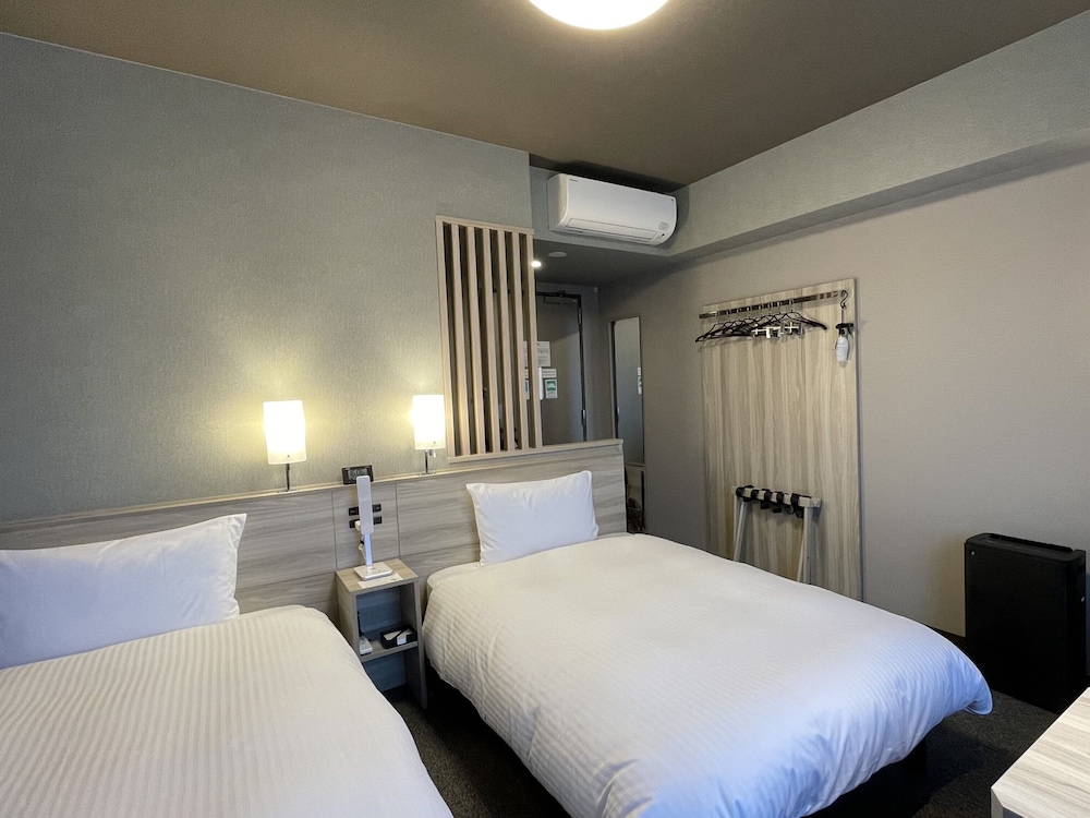 Hotel Route Inn Oi Takahama 9/33