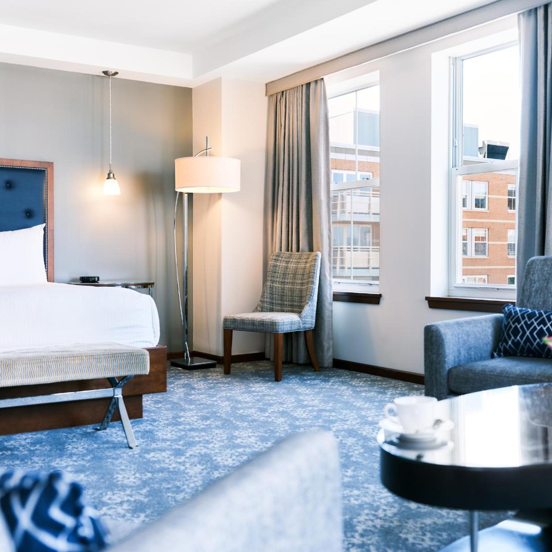 جناح تنفيذي بسرير كينج بغرفة نوم واحدة، Battery Wharf Hotel Boston Waterfront 2/3