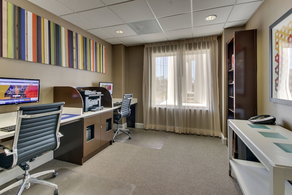 Holiday Inn Express Hotel And Suites Columbus Ft Benning 28/36