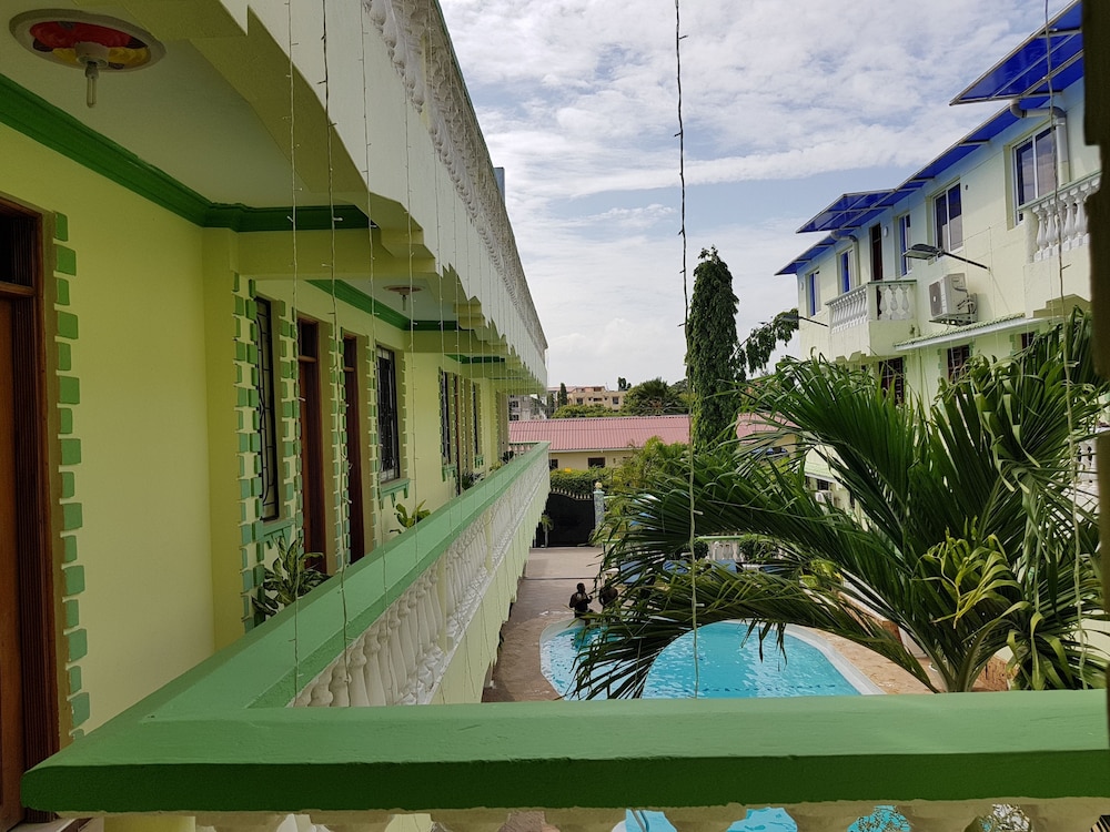 Prestige Leisure Hotel 45/50