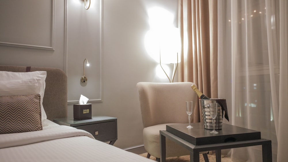 TEATRO ROOMS HOTEL 11/50