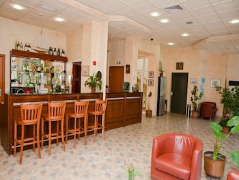 Joya Park Complex 10/66