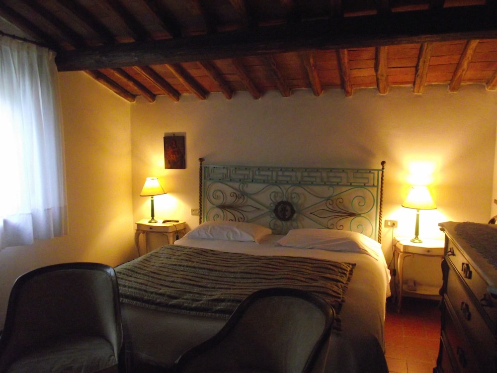 Albergo Il Colombaio 3/24