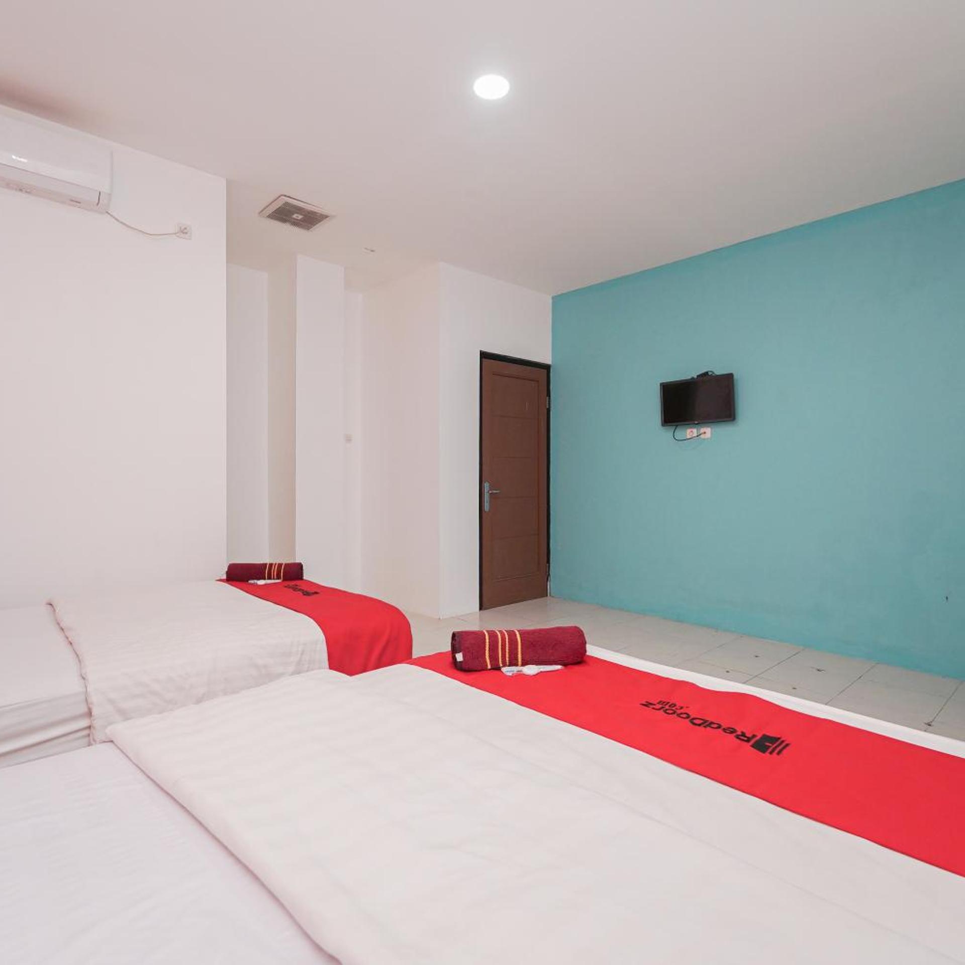 RedDoorz at MN One Residence 12/43