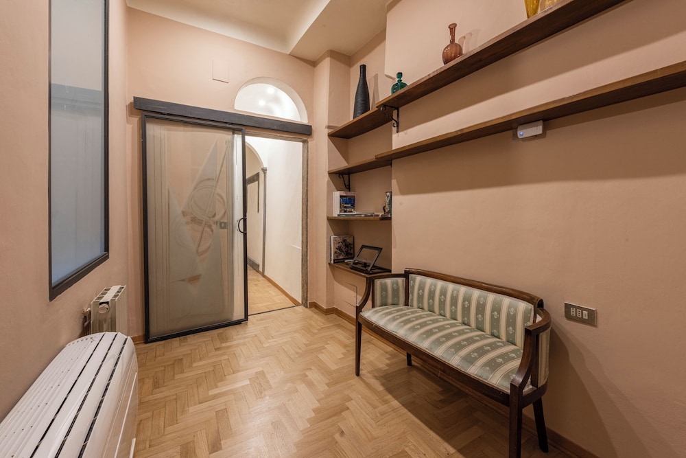 The Painter's House In Santa Croce 19/40